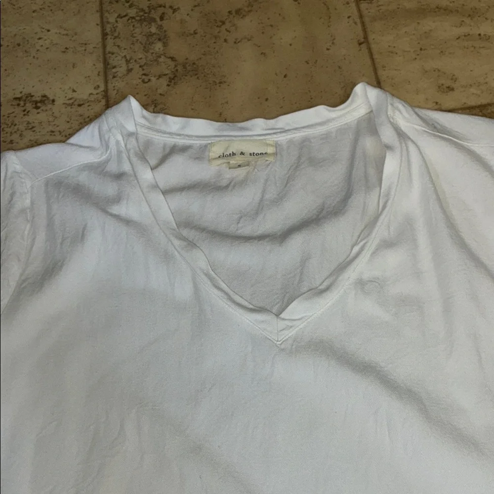 Cloth & Stone White Relaxed Ruffled Tee - Picture 3 of 9